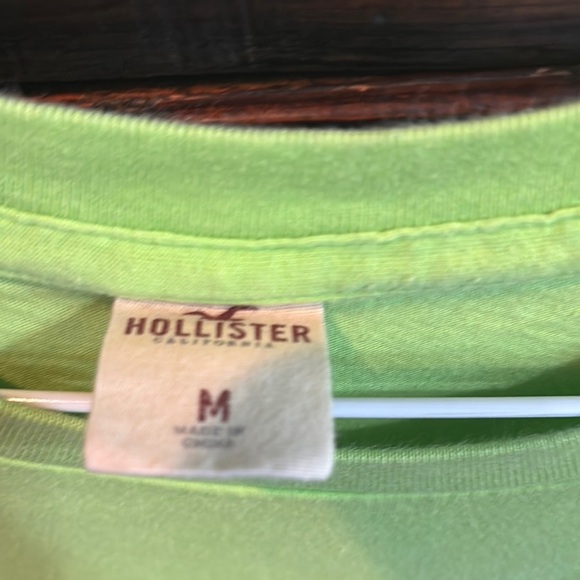 Hollister Neon Lime Green Relaxed Fit T-Shirt - Picture 2 of 2